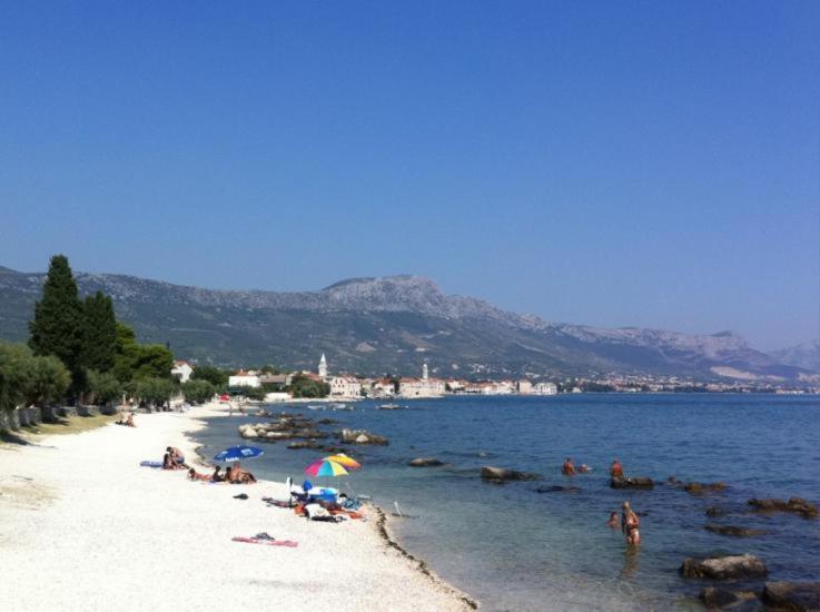 Joseph'S Apartments By The Sea Kaštela Exteriör bild